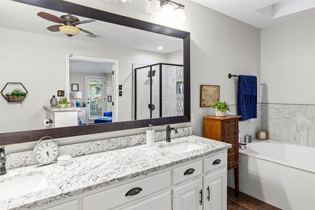 5003 Bueno Drive, Granbury, TX 76049