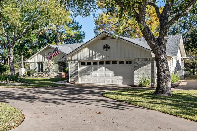 5003 Bueno Drive, Granbury, TX 76049