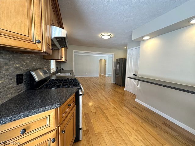 7311 Brecksville Road, Independence, OH 44131