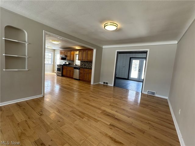 7311 Brecksville Road, Independence, OH 44131