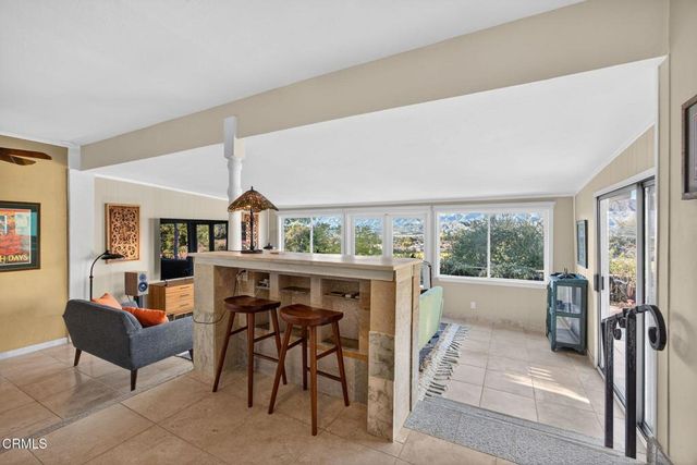 165 Feliz Drive, Oak View, CA 93022