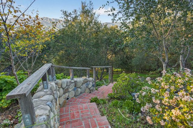 165 Feliz Drive, Oak View, CA 93022