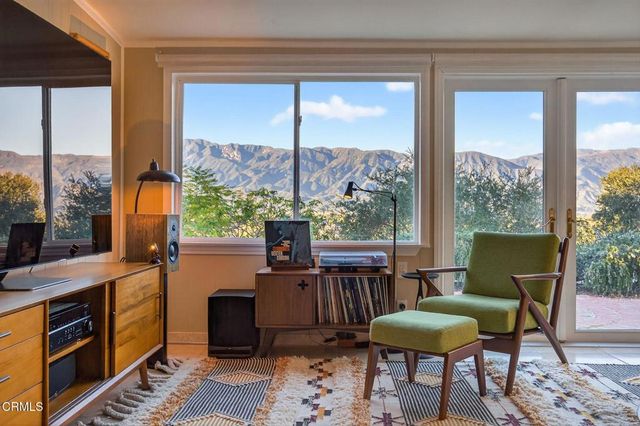 165 Feliz Drive, Oak View, CA 93022