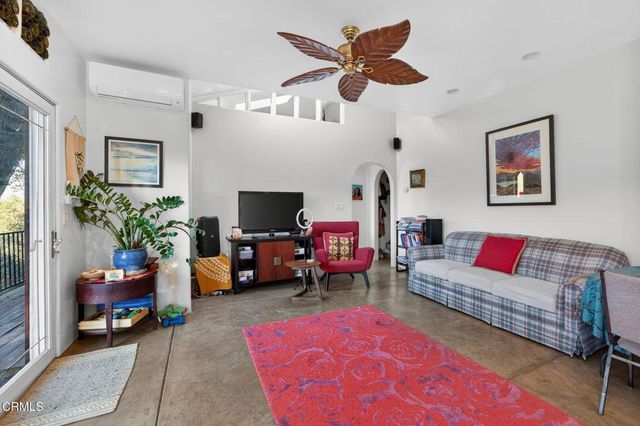 165 Feliz Drive, Oak View, CA 93022