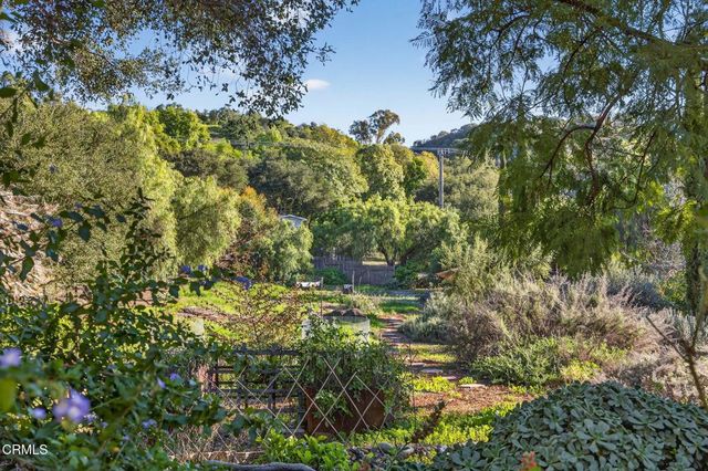 165 Feliz Drive, Oak View, CA 93022