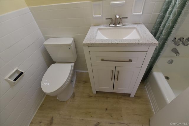 54-44 Little Neck Parkway 6V, Little Neck, NY 11362