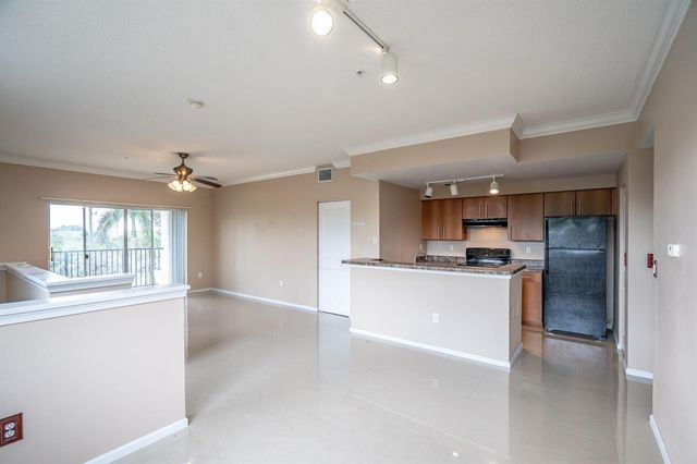 5800 W Sample Road 308, Coral Springs, FL 33067