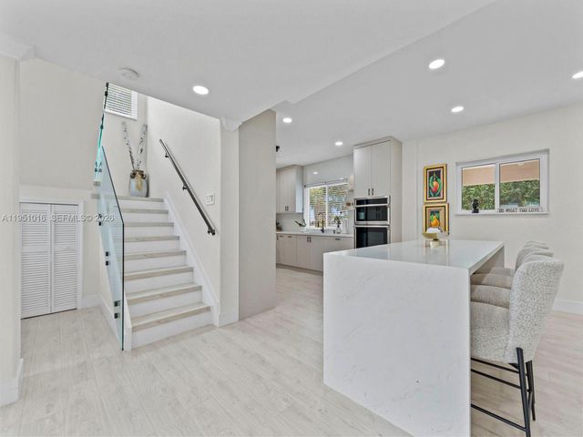 5226 SW 160th Ave, Miami, FL 33185