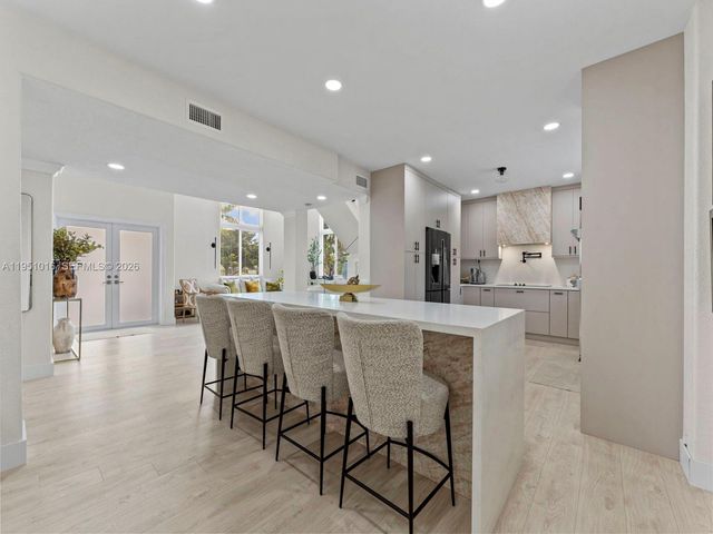 5226 SW 160th Ave, Miami, FL 33185