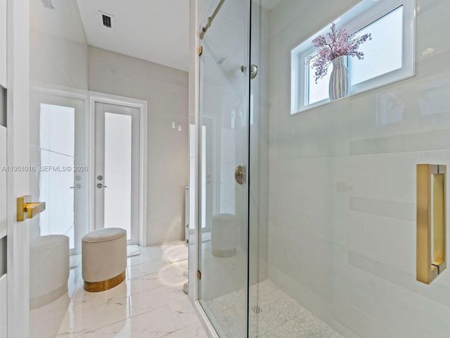 5226 SW 160th Ave, Miami, FL 33185