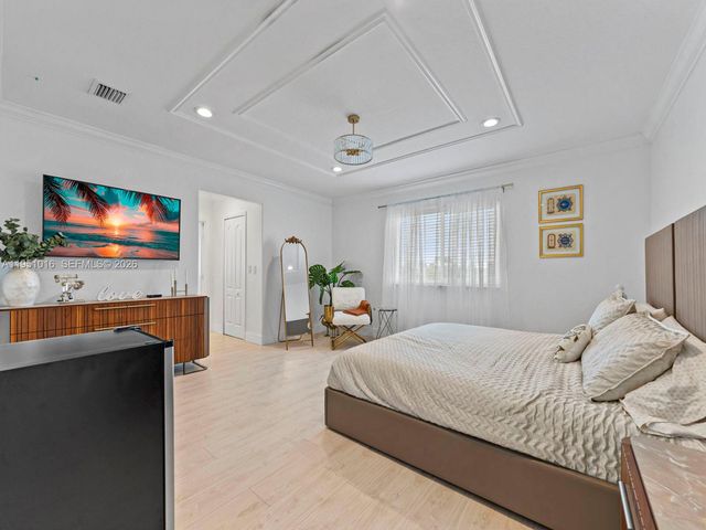 5226 SW 160th Ave, Miami, FL 33185