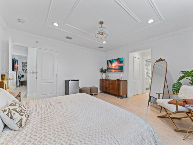 5226 SW 160th Ave, Miami, FL 33185