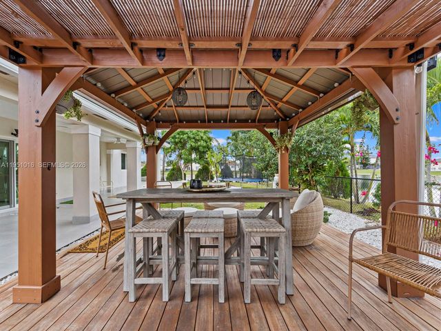 5226 SW 160th Ave, Miami, FL 33185