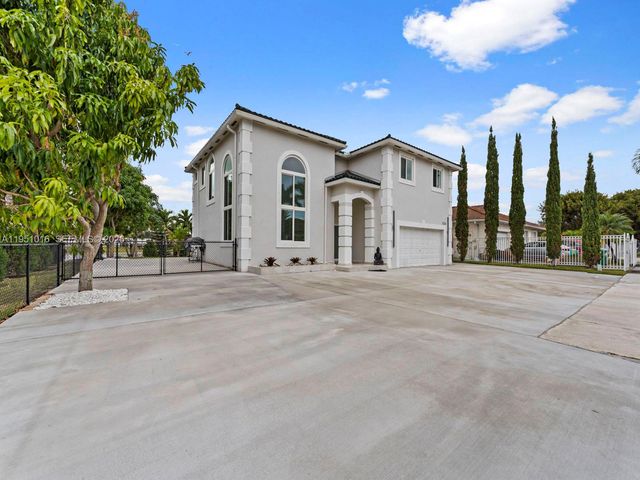 5226 SW 160th Ave, Miami, FL 33185