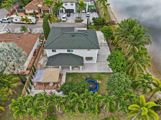 5226 SW 160th Ave, Miami, FL 33185