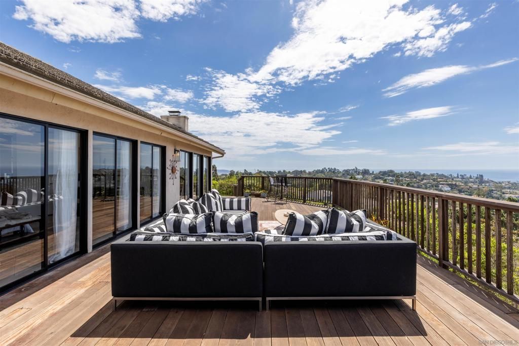 7160 Caminito Pepino, La Jolla, CA 92037 — photo 4
