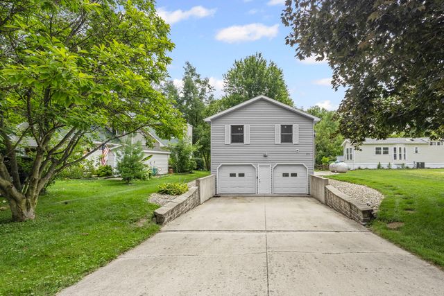 271 Fossil Bay Court, Wilmington, IL 60481