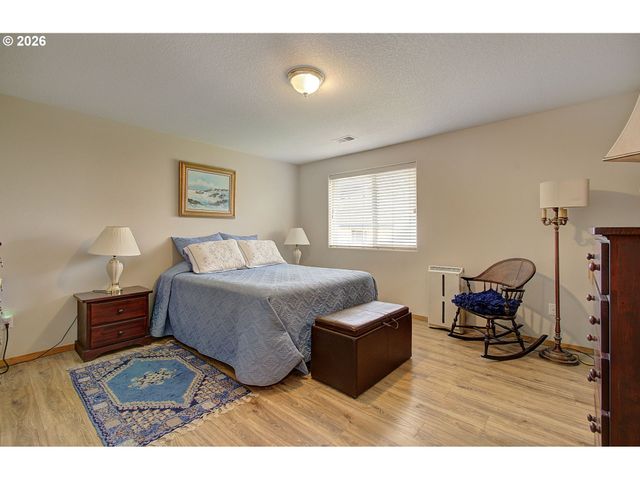 2121 Ne 77TH Ave, Vancouver, WA 98664