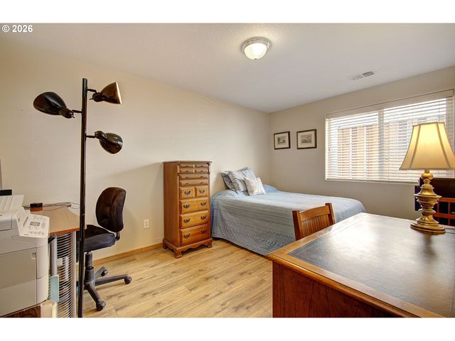 2121 Ne 77TH Ave, Vancouver, WA 98664