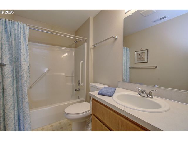 2121 Ne 77TH Ave, Vancouver, WA 98664
