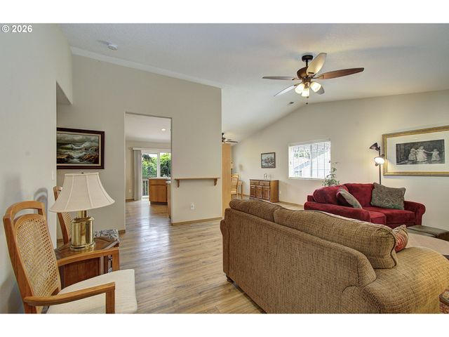 2121 Ne 77TH Ave, Vancouver, WA 98664