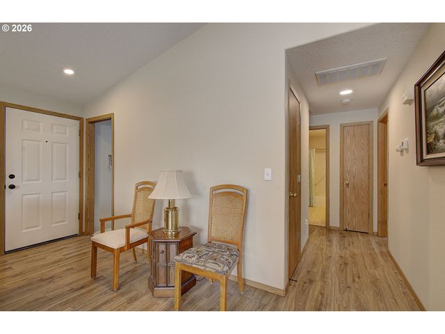 2121 Ne 77TH Ave, Vancouver, WA 98664