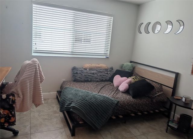 12150 SW 51st Place 12150, Cooper City, FL 33330