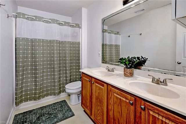 2232 Flowerdew CT, Williamsburg, VA 23185