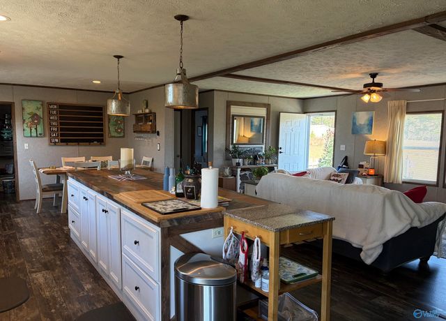 210 County Road 1762, Baileyton, AL 35019