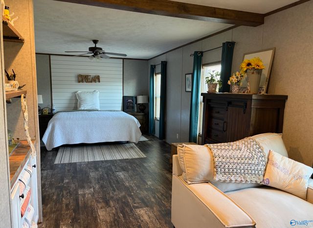 210 County Road 1762, Baileyton, AL 35019