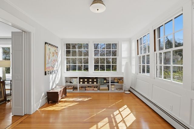 24 Spring Street, Shrewsbury, MA 01545