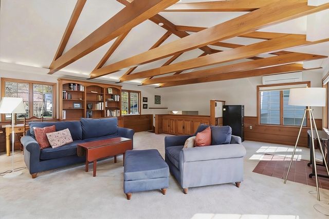 24 Spring Street, Shrewsbury, MA 01545