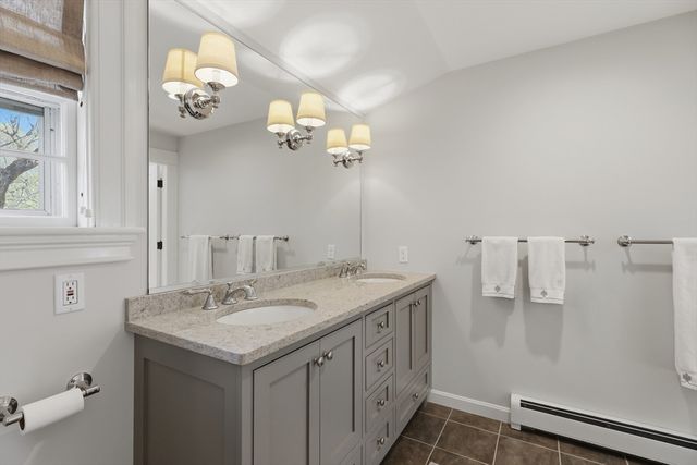 24 Spring Street, Shrewsbury, MA 01545