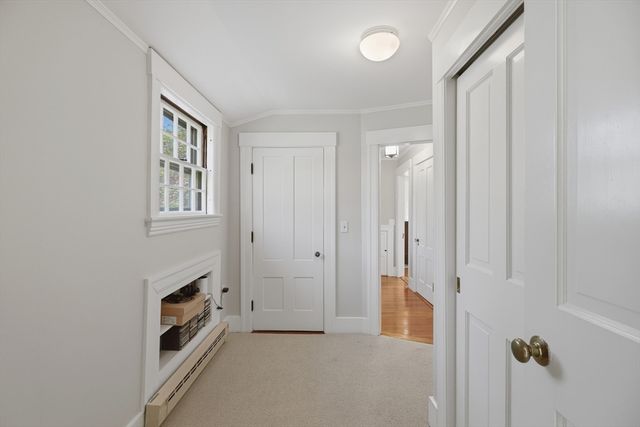 24 Spring Street, Shrewsbury, MA 01545