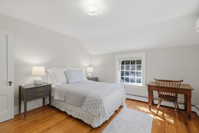 24 Spring Street, Shrewsbury, MA 01545
