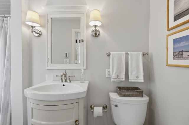 24 Spring Street, Shrewsbury, MA 01545
