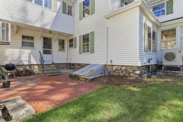 24 Spring Street, Shrewsbury, MA 01545