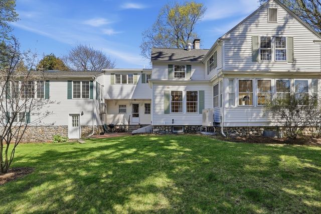 24 Spring Street, Shrewsbury, MA 01545