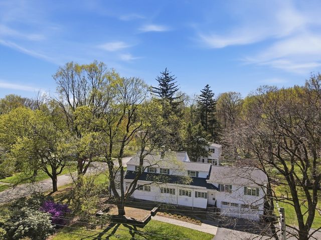 24 Spring Street, Shrewsbury, MA 01545