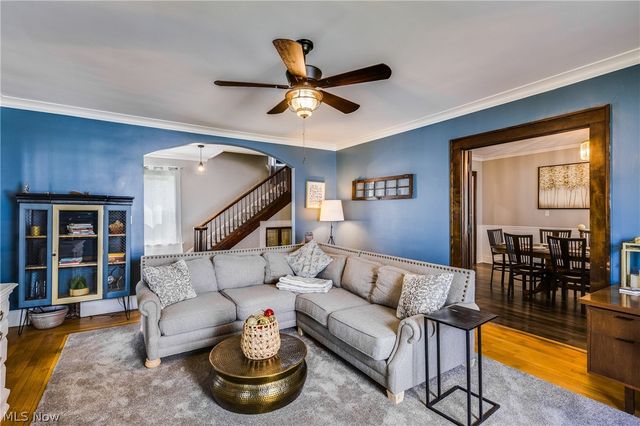719 Robbins Avenue, Niles, OH 44446