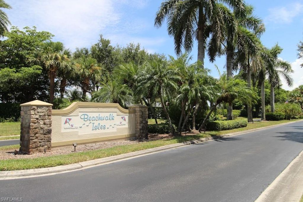 15733 Beachcomber AVE, FORT MYERS, FL 33908 — exterior