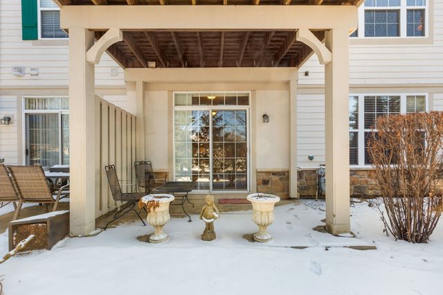 346 Bay Tree Circle, Vernon Hills, IL 60061