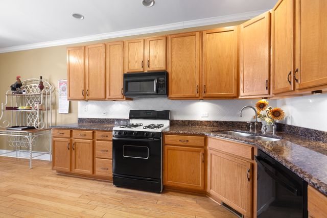 346 Bay Tree Circle, Vernon Hills, IL 60061