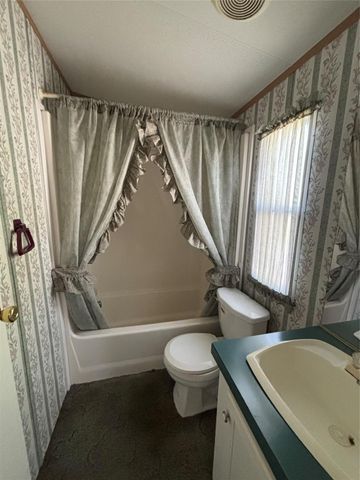 20426 Plaza East Boulevard 210, Houston, TX 77073