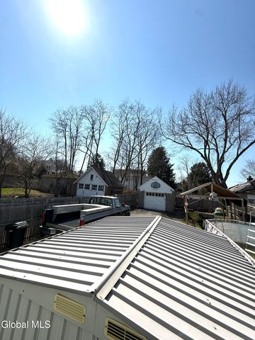 826 Salina Street, Schenectady, NY 12308