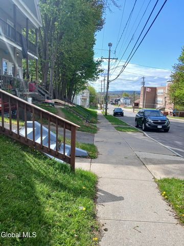 826 Salina Street, Schenectady, NY 12308
