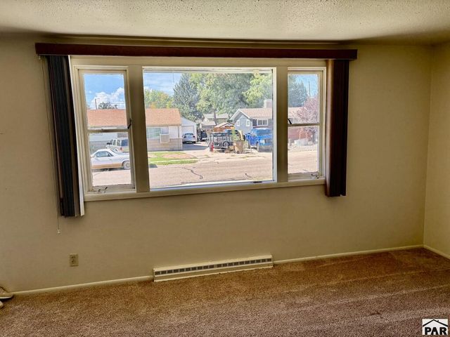 1620 Iroquois Rd, Pueblo, CO 81001