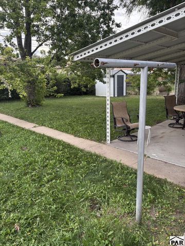 1620 Iroquois Rd, Pueblo, CO 81001
