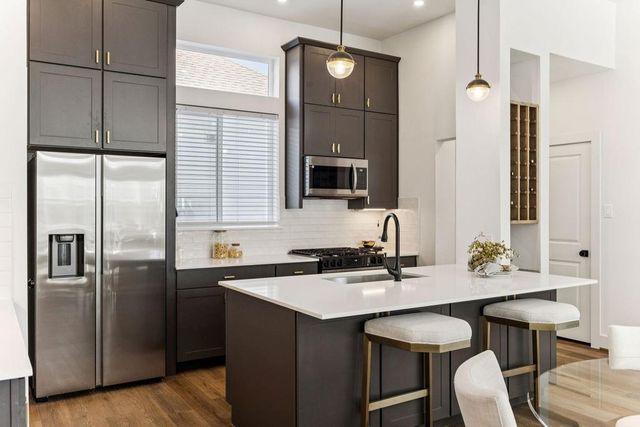 2121 Hoskins Drive D, Houston, TX 77080