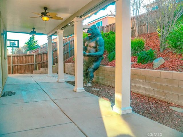 18052 Passionflower, San Bernardino, CA 92407